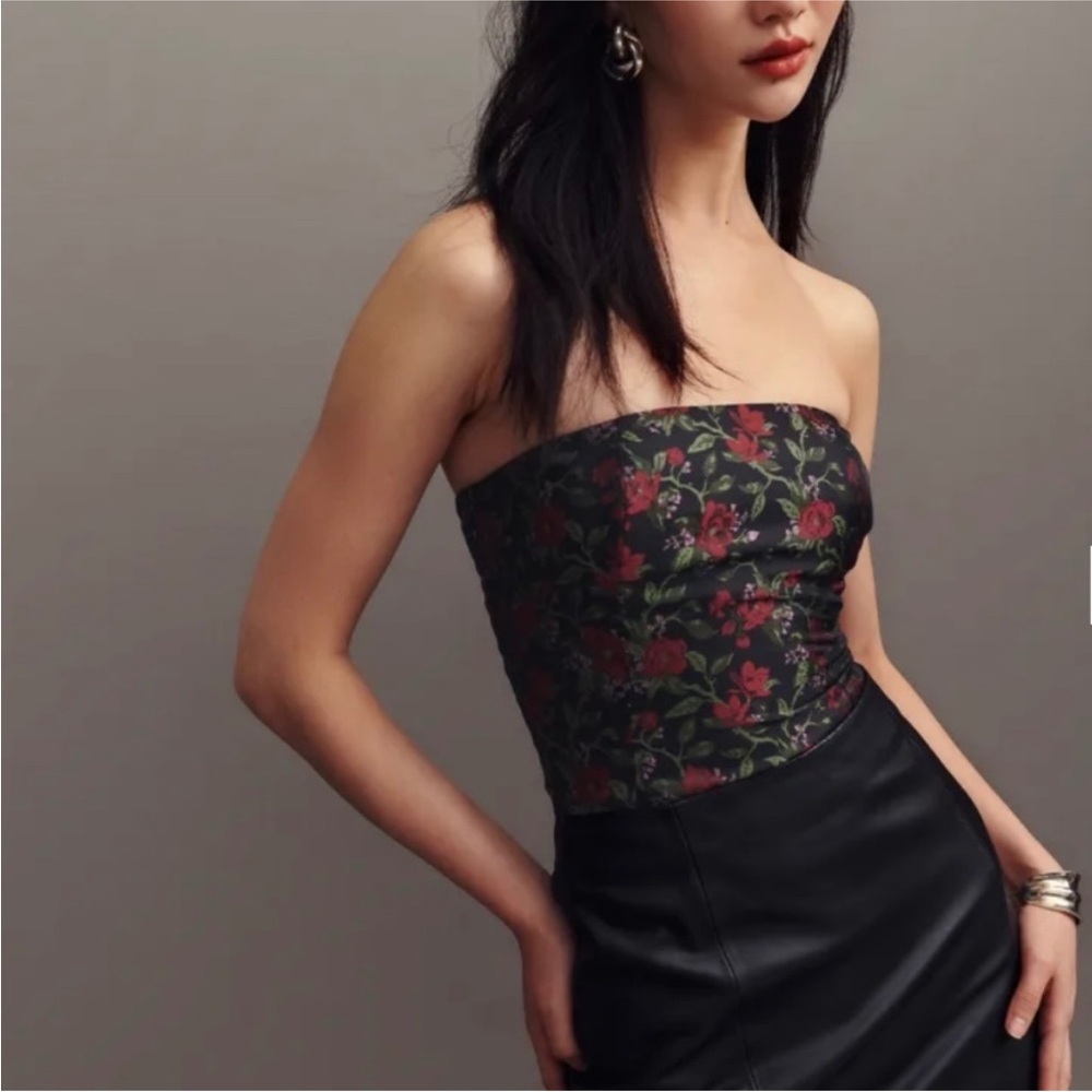 Reformation Giorgia Top size 8!